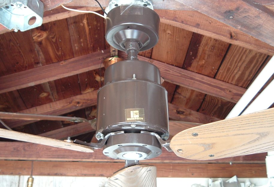 Emerson Heat Fan/Blender Fan Ceiling Fan K55 3-Blade Fiberglass 52 1/2 